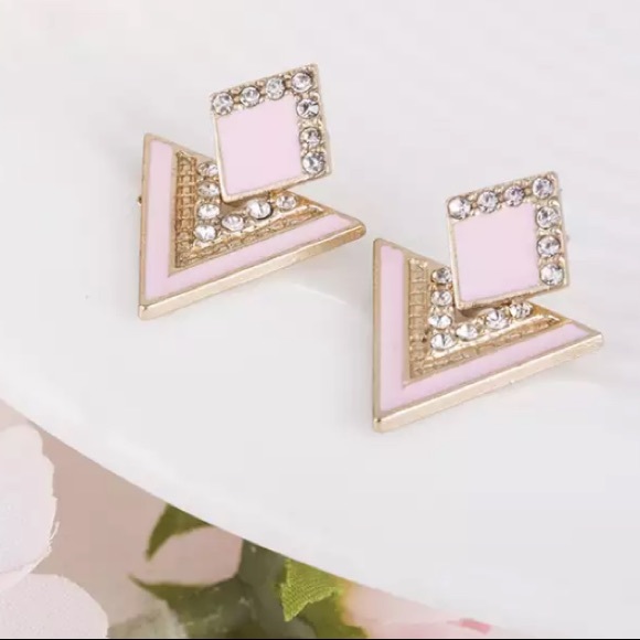NEW!💙💎PALE💗PINK💛GOLDEN💛V💗CZ SQUARES!💎💙LOVE - Picture 2 of 6